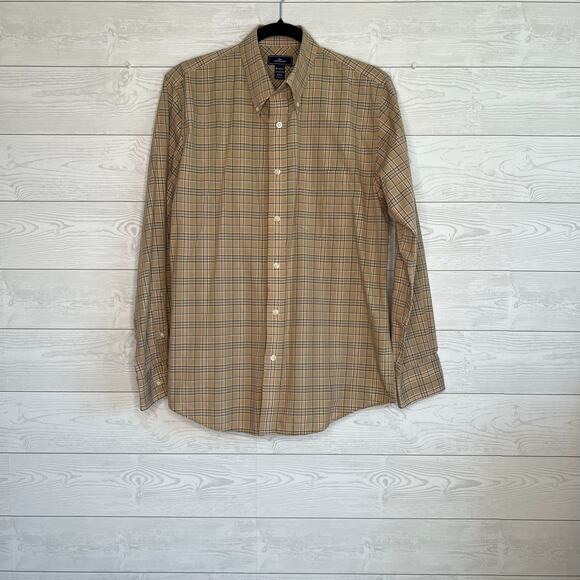 Dockers tan plaid long sleeve casual button front shirt Size Medium - Picture 2 of 4